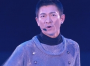 江南体育网页版-足坛风云再起，新一届天王或已崭露头角！