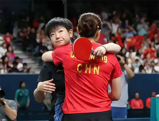 关于国乒谁最刺头!李隼:别看孙颖莎笑呵呵的她很难对付的信息