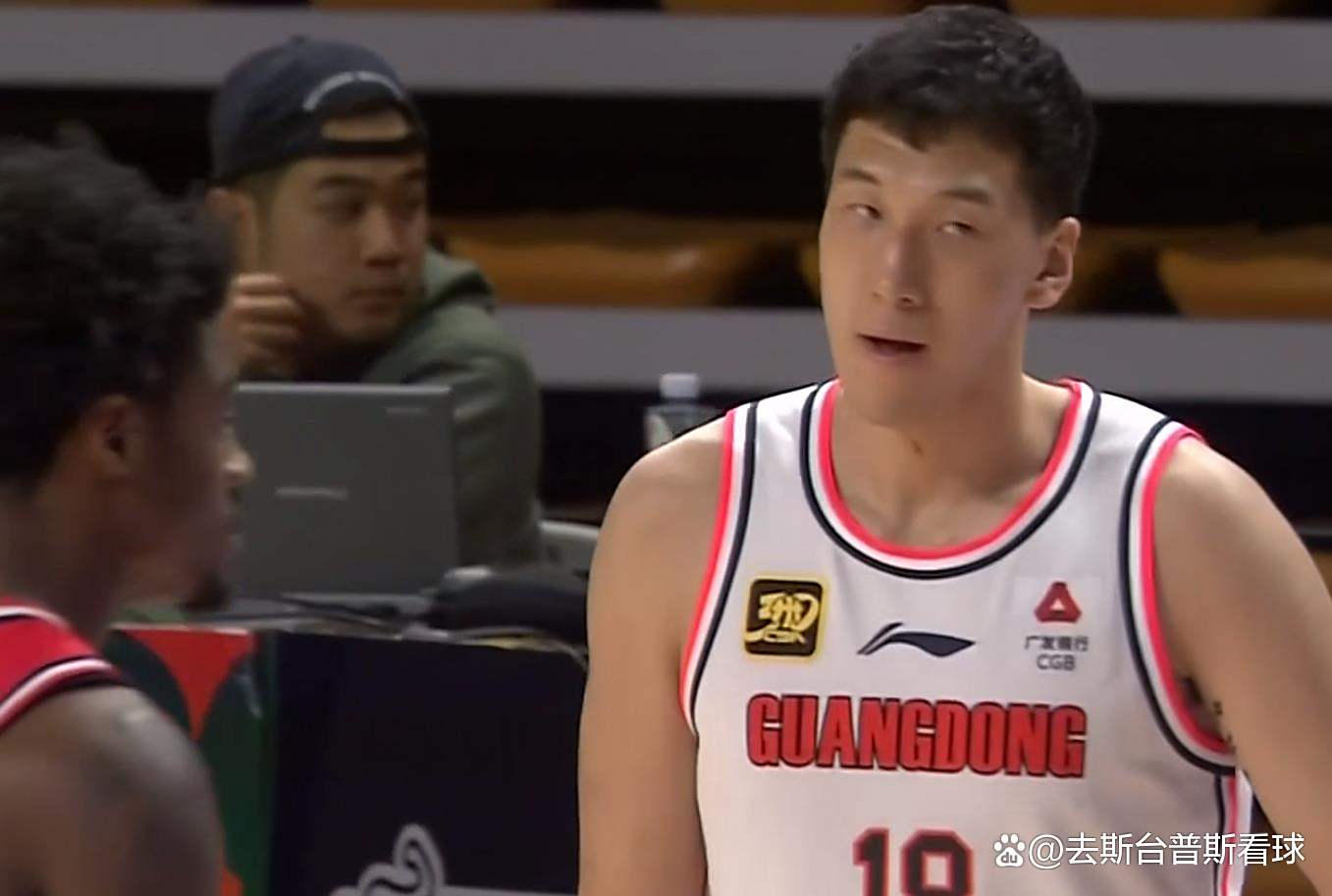 包含确认加盟！广东队正式迎来男篮顶级锋线，保送杜锋“躺”进决赛？的词条
