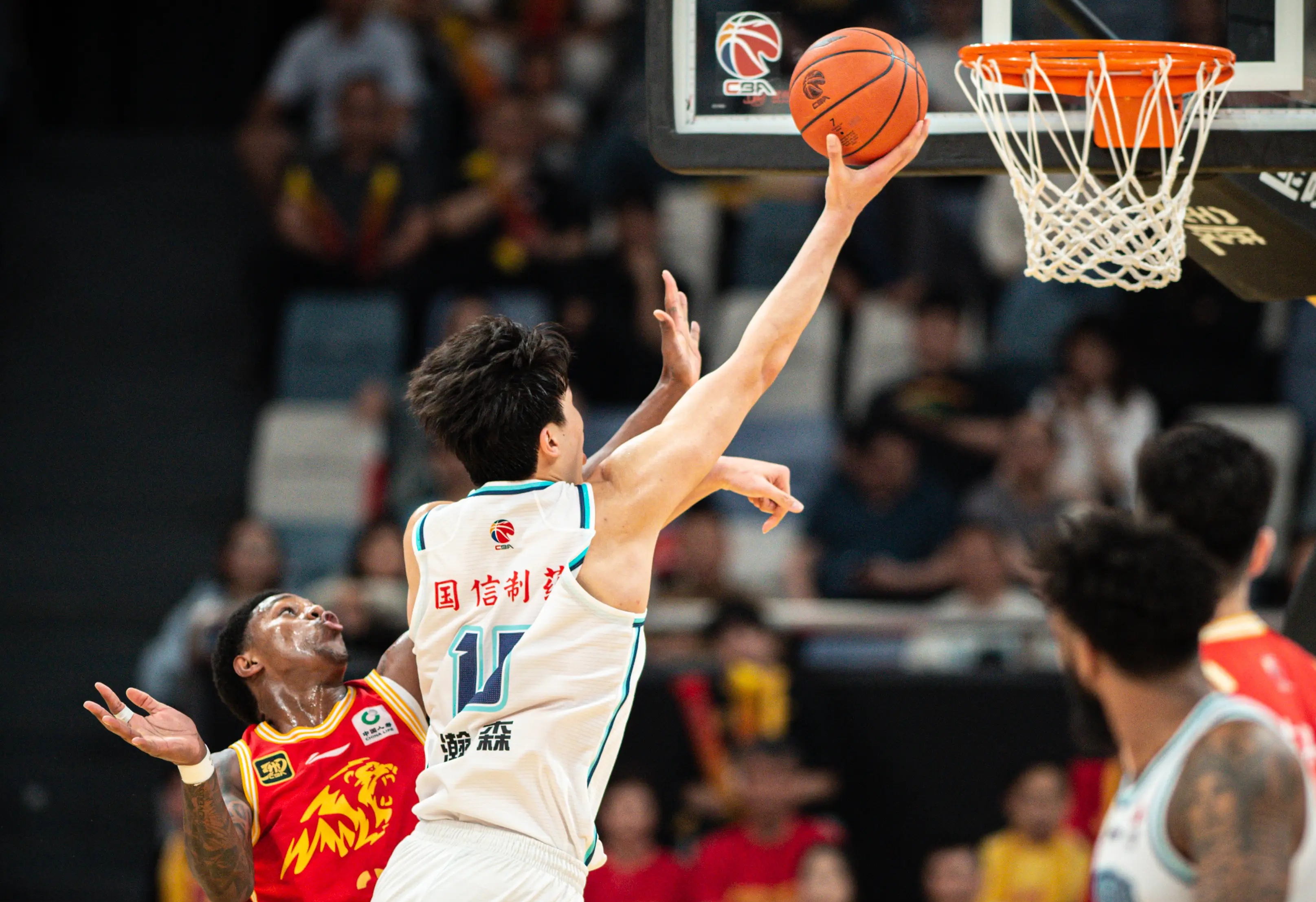 包含杨瀚森要培养快速做决定的习惯，这是NBA需要的节奏的词条