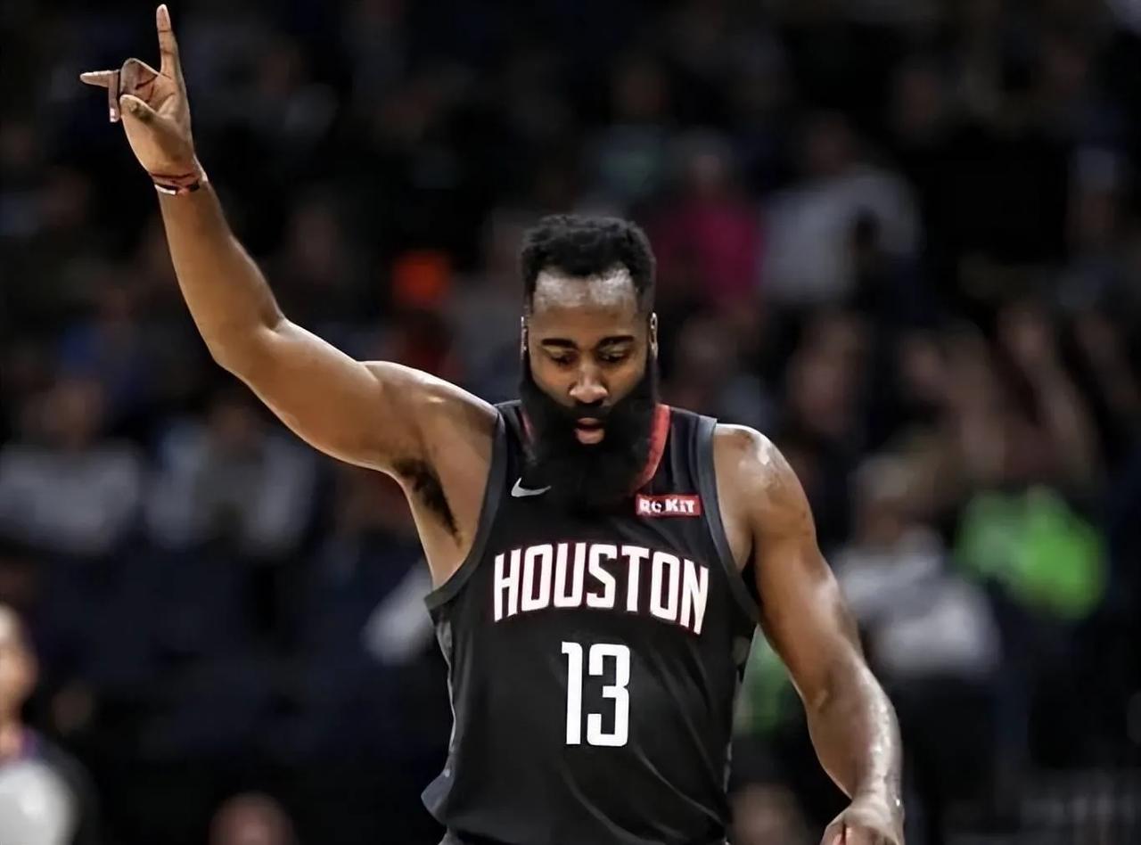 关于NBA自由市场开启：哈登2年7000万续约快船，克莱加盟独行侠的信息