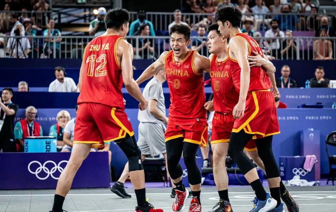 给力！中国三人男篮力克世界第1张宁独揽11分的简单介绍